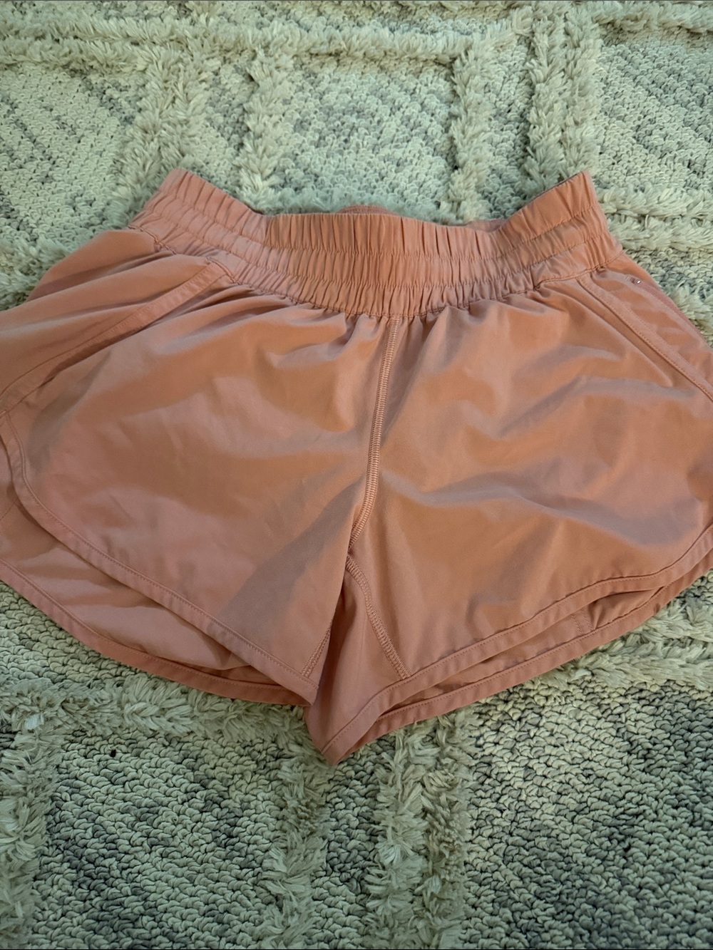 Lululemon Women's Tracker Shorts Pink/Peach